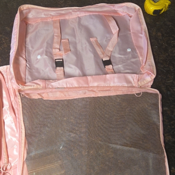 Pink Travel Organizer Set - Picture 13 of 16